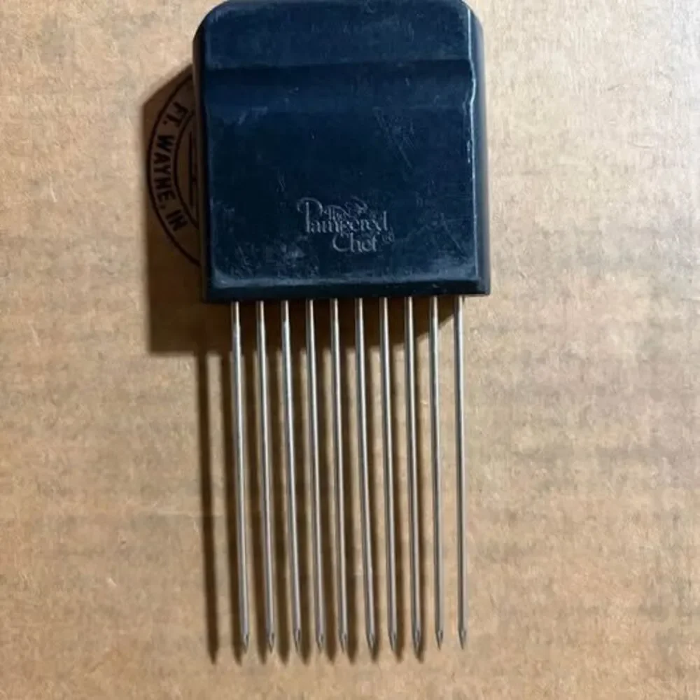 Unbranded pick up